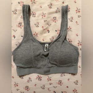 Steve Madden Ribbed Grey Wireless Sports Bralette